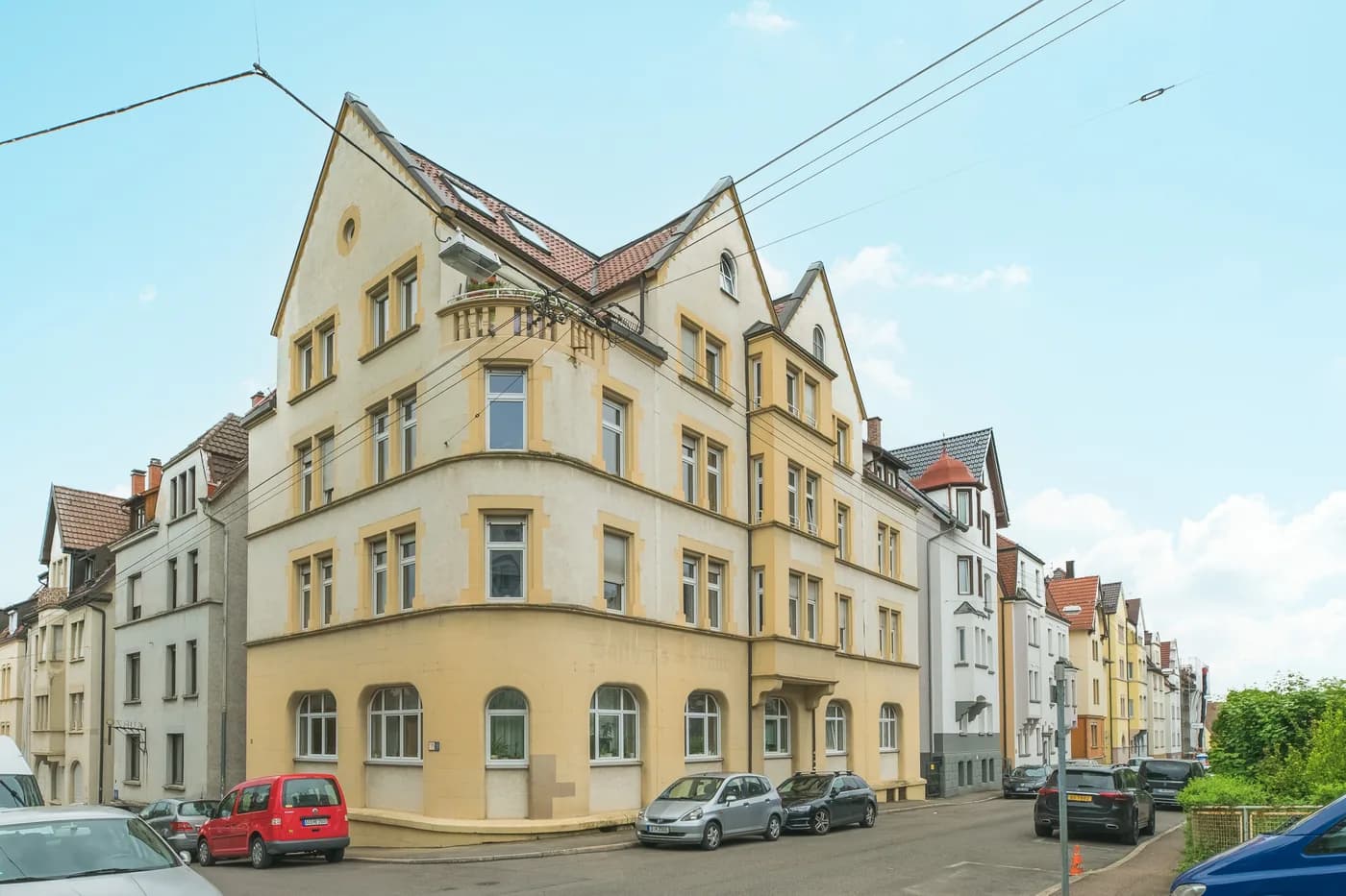Altbauwohnung mit 4 Zimmern in Stuttgart-Untertürkheim, vermittelt von KUBUS ESTATE